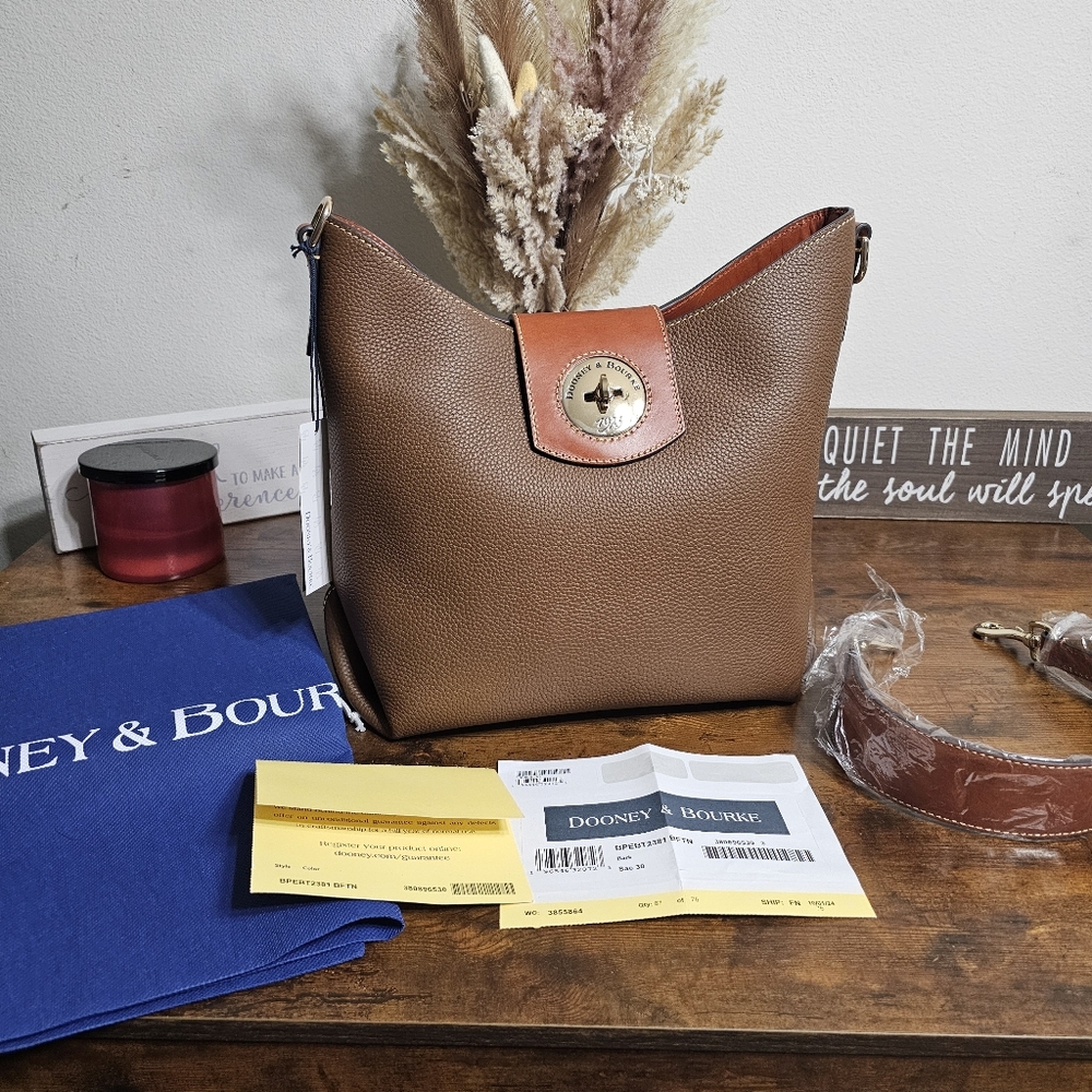 Dooney & Bourke Sac 30 Shoulder Bag - Picture 7 of 12